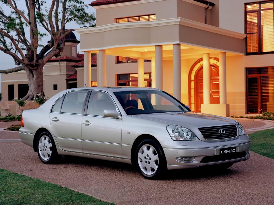  Lexus LS430 2000 года  (AU) (фото 3 из 16)